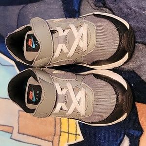 Boy's Nike Air 12.5 shoe. Gray gently worn.